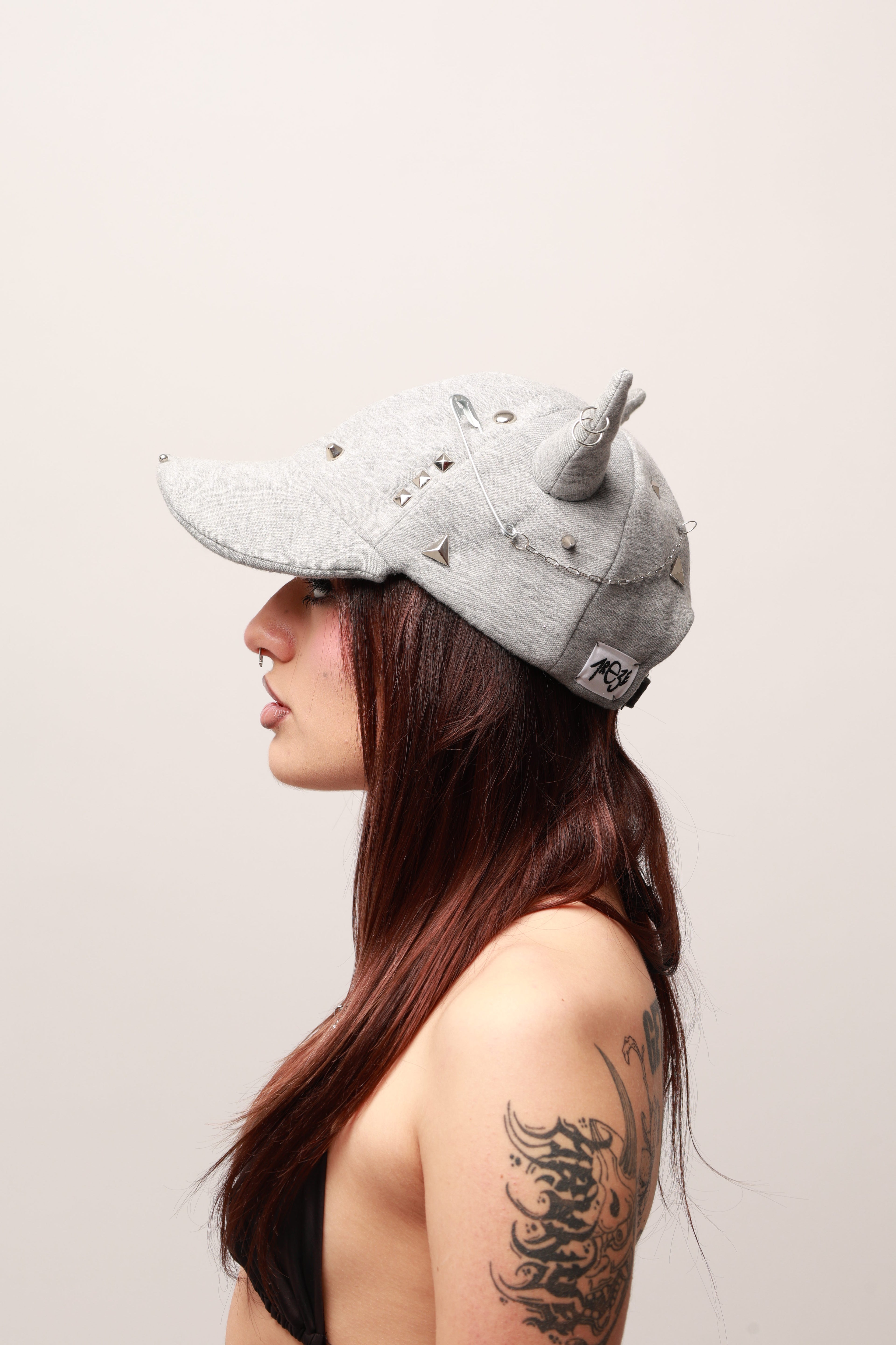 DEMON TRACKSUIT  CAP - GREY